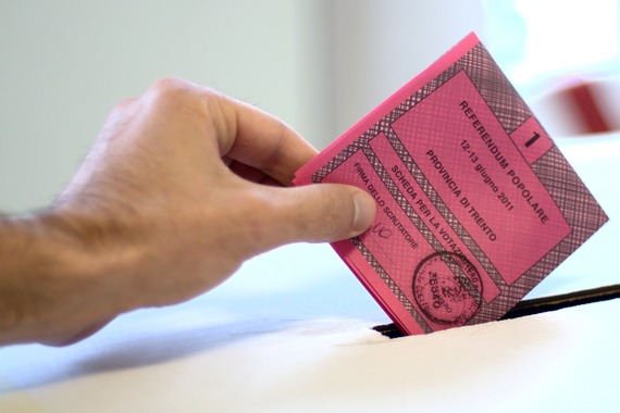 2016-11-21-1479753291-1183275-2011_Italian_referendums.jpg