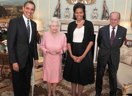 the queen elizabeth 2nd. The Obamas pose with Queen