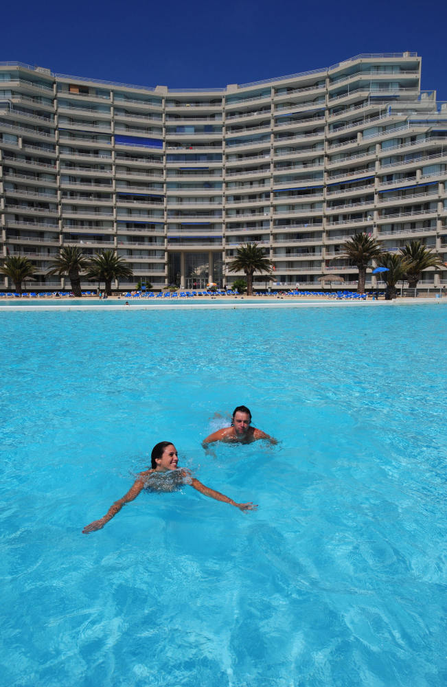 alfonso del mar pool