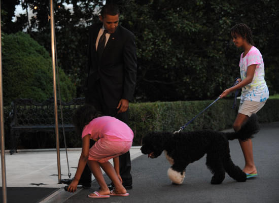 Bo Obama, President Obama and Sasha and Malia RRRRRR, Give It To Me Child!
