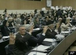 http://images.huffingtonpost.com/gen/120765/thumbs/s-IRAQ-PARLIAMENT-VOTE-large.jpg