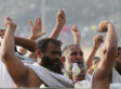 Stoning Of The Devil (PHOTOS): Muslims Cast Stones On 3rd Day Of Hajj
