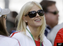 http://images.huffingtonpost.com/gen/121877/thumbs/s-ELIN-NORDEGREN-large.jpg