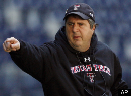 http://images.huffingtonpost.com/gen/129600/thumbs/s-MIKE-LEACH-FIRED-large.jpg