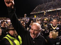 http://images.huffingtonpost.com/gen/129700/thumbs/s-HUMANITARIAN-BOWL-IDAHO-BOWLING-GREEN-large.jpg