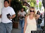 Sienna Miller Bums Ride From Strangers To Escape Paparazzi