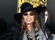 Aerosmith Guitarist: Tyler Broke Shoulder In Fall
