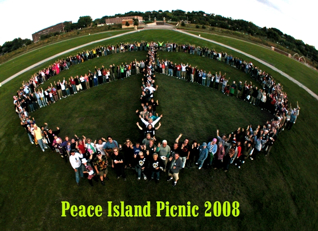 2008-09-07-HumanPeacesignwebsize.jpg