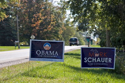 2008-10-05-SchauerObamaSigns.jpg