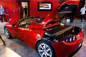 2008-10-16-tesladealership.jpg