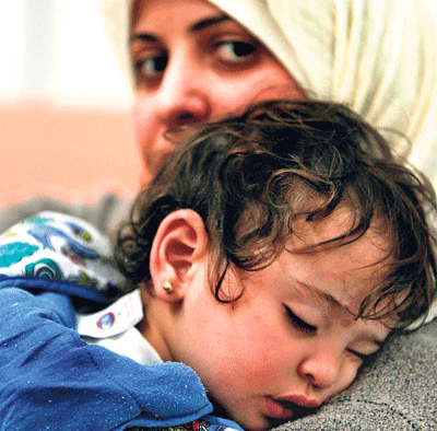 2008-11-12-iraqirefugees.gif