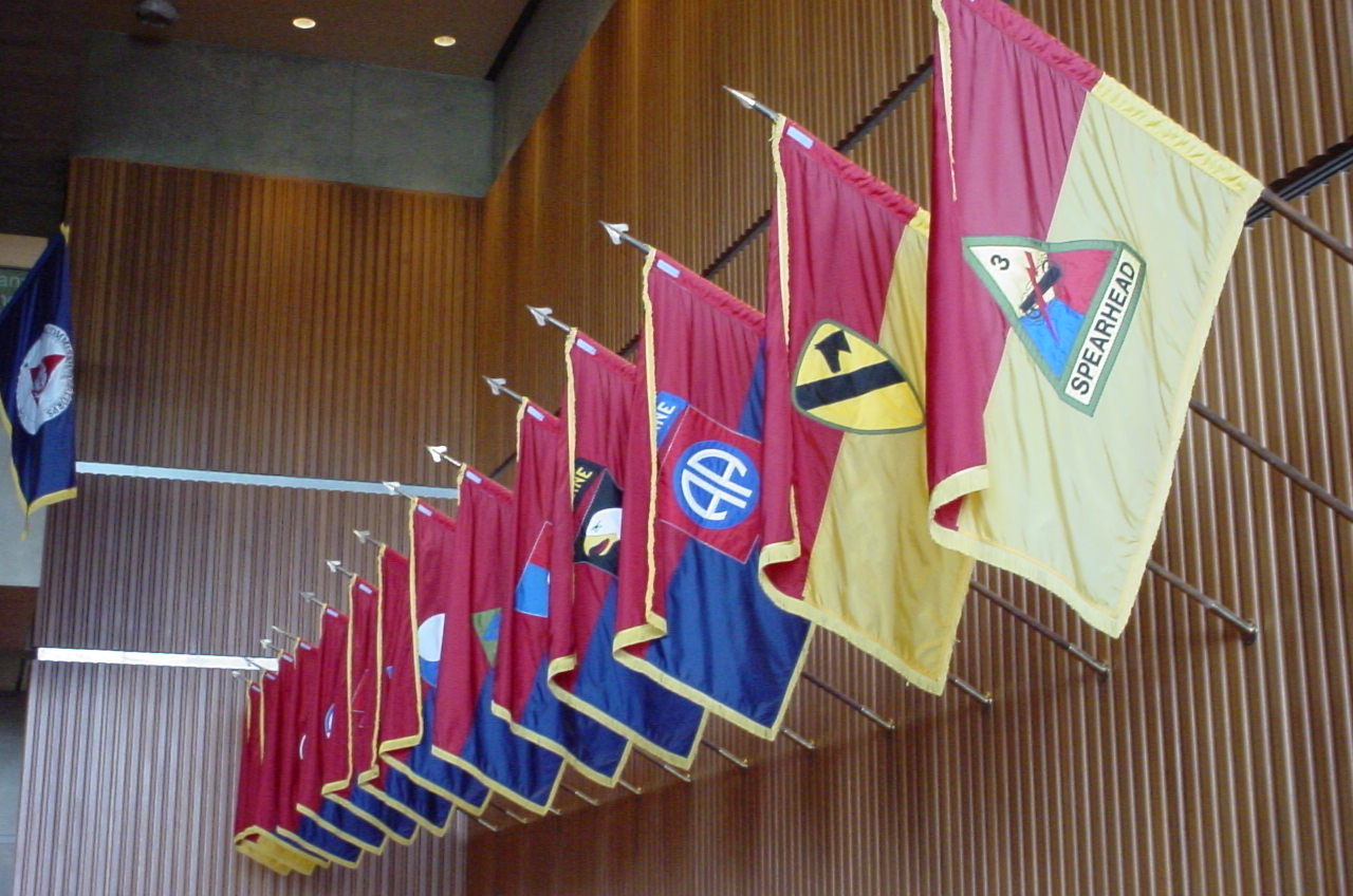 2008-12-29-4WRSpearheadflag.jpg