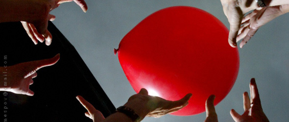 2009-04-01-balloonhandshp.jpg