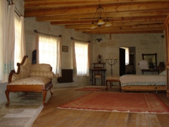 2009-04-13-xxhotel.jpg