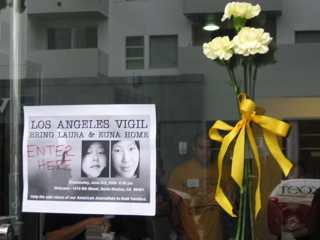 2009-06-05-posterinwindow.jpg