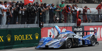 2009-06-14-lemans2009astonmartins.jpg