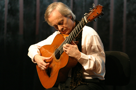 2009-10-30-PacoGuitar.jpg