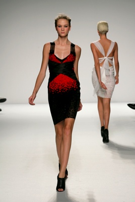 2009-11-04-BlackRedDressRunway.jpg