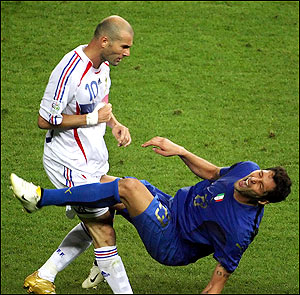 2009-11-15-zidane_headbutt.jpg