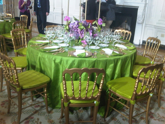 2009-11-24-table.jpg