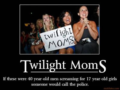 2009-12-03-TWILIGHTMOMS.jpg