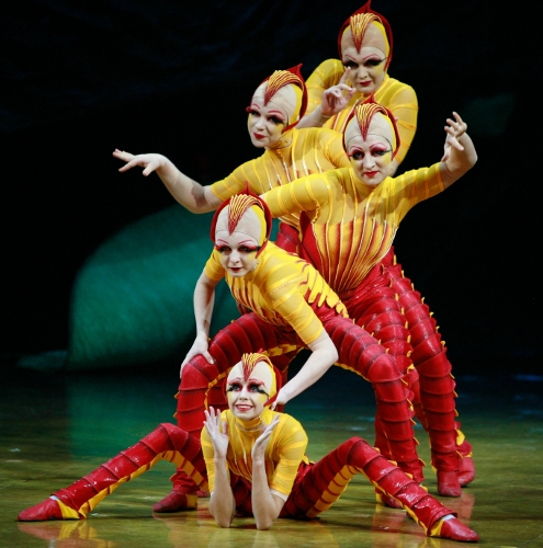 2009-12-09-cirque_du_soleil_OVO_acrosport4.jpg