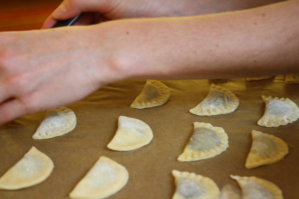 2009-12-23-dumplingmaker.jpg