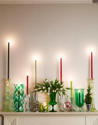 2010-01-07-festivewaytodecoratemantleflowersandcandlesticks.jpg