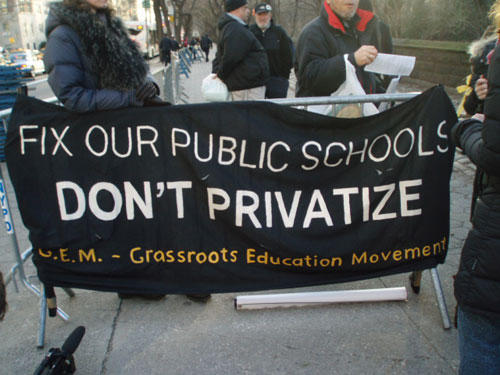 2010-01-22-schoolprivatize.jpg