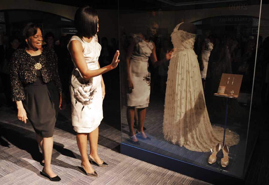 2010-03-09-MICHELLEOBAMADRESS4.jpg