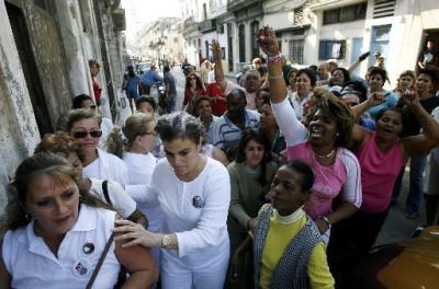 2010-03-25-damasmarporcuba.jpg