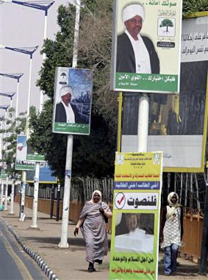 2010-04-01-AP_Sudan_ElectionCampaign_24MAR10.jpg