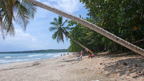 2010-04-06-CostaRicanbeach.jpg