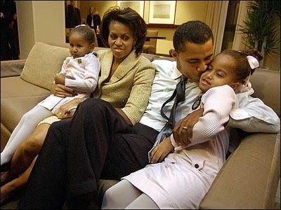 2010-04-11-ObamaFamily.jpg