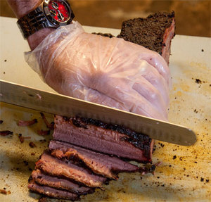 2010-04-14-slicing_brisket3.jpg