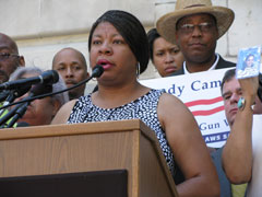 2010-05-06-DCgunlawpressconf.jpg