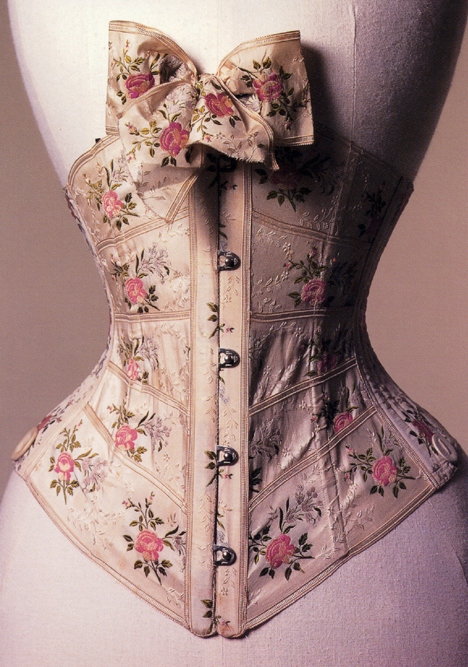 2010-06-06-thm1902_ribbon_corset_for_Sbend_MusBath.jpg