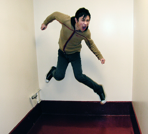 2010-06-22-AndyHuangjumping.jpg