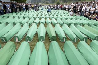 2010-07-15-Coffins_In_Srebrenica.bmp