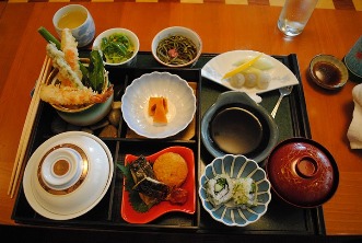 2010-08-04-sushi.JPG