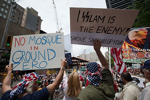 2010-08-26-No_Mosque_Rally_Flagheads.jpg