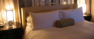 2010-09-08-PanPacificBed.jpg