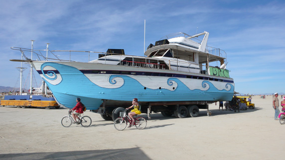 2010-09-16-boat.jpg