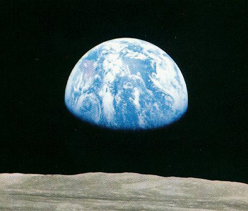 2010-09-23-earthrise.jpg