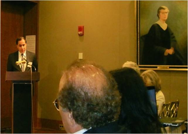 2010-10-19-Islam_and_Pakistan_Harvard_Club_E.jpg