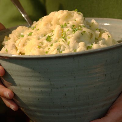 How to Make Classic Fluffy Mashed Potatoes