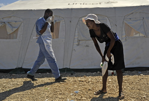 2010-11-17-mirebalais_cholera_006.jpg