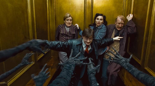 2010-11-18-5harrypotterdeathlyhallowsradcliffethompsonfleetwoodrhodriphoto.jpg