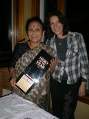 2010-11-30-withAnuradhaandaward.JPG