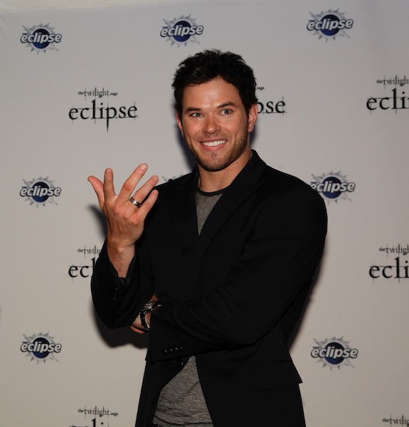 2010-12-05-Kellan_HuffPost.jpg